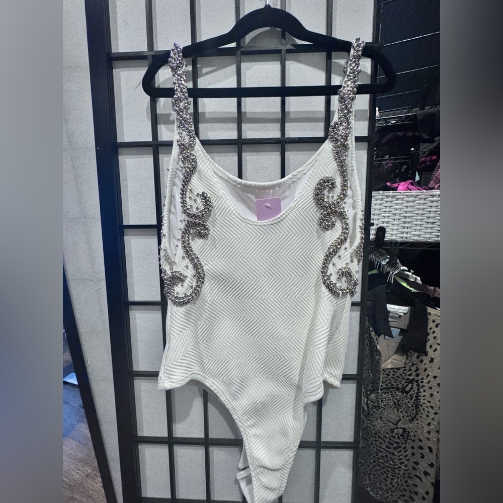 Chic White Embellished Women's Bodysuit